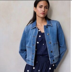 NWOT• LC LAUREN CONRAD Patch Pocket Trucker Denim Jacket (Size MEDIUM)